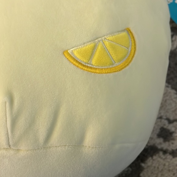 Squishmallows DAGMAR Lemon Cow, FTM Target exclusive! NWT! - Picture 7 of 8
